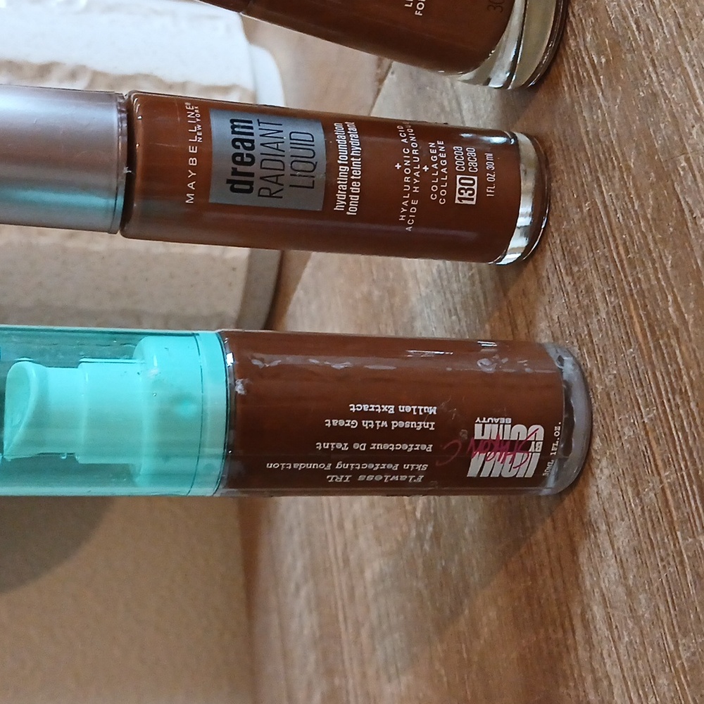 New Uoma, Covergirl, Maybelline Bundle Of 3 Foundation And Concealer Makeup - Picture 10 of 16